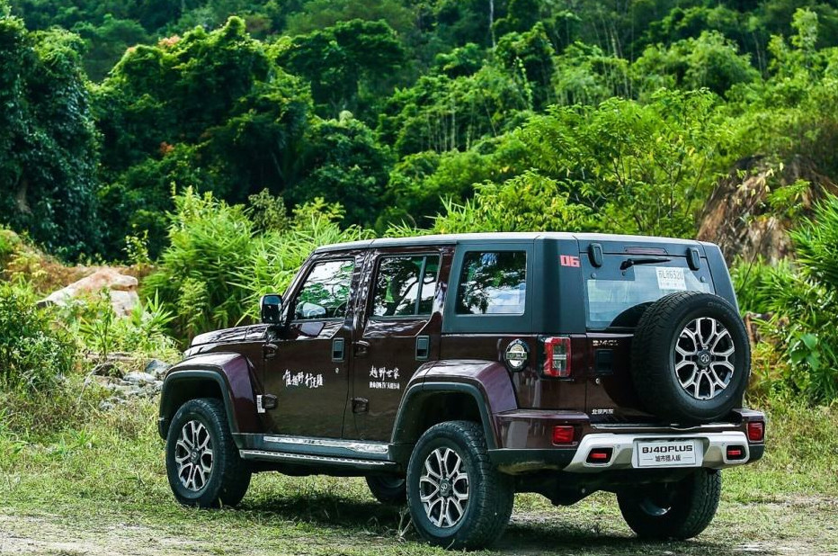 全新北京bj40 plus城市猎人版,售价宛如"平民牧马人"