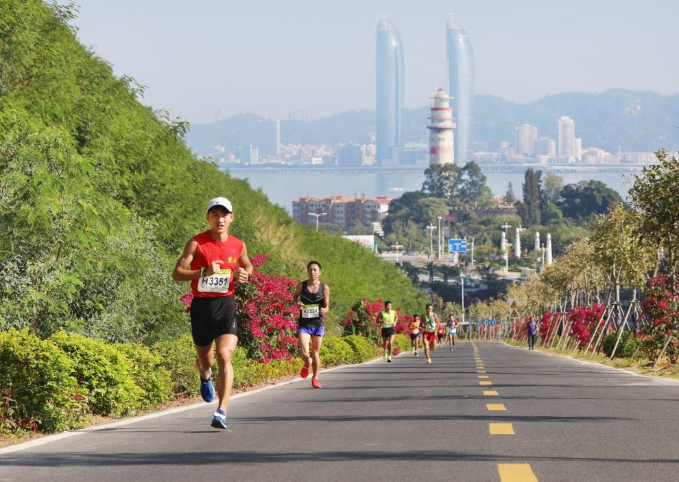 港的线路 推荐理由 从半山路经过静湖路 经过虎甲山路回到双鱼岛路口