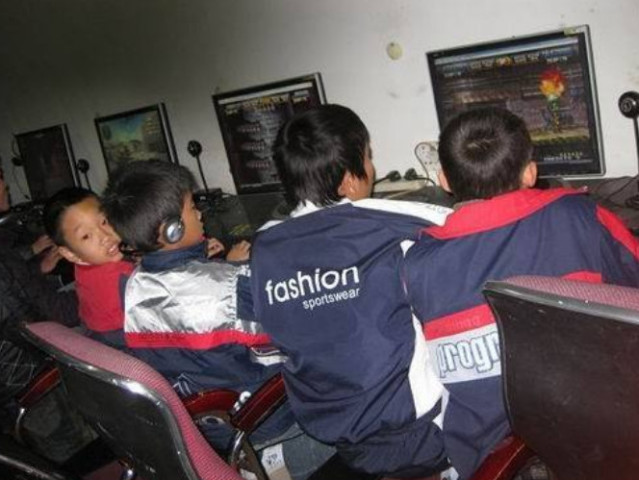 初中生逃课上网被抓,写出"最详细"检讨,老师:游戏攻略?