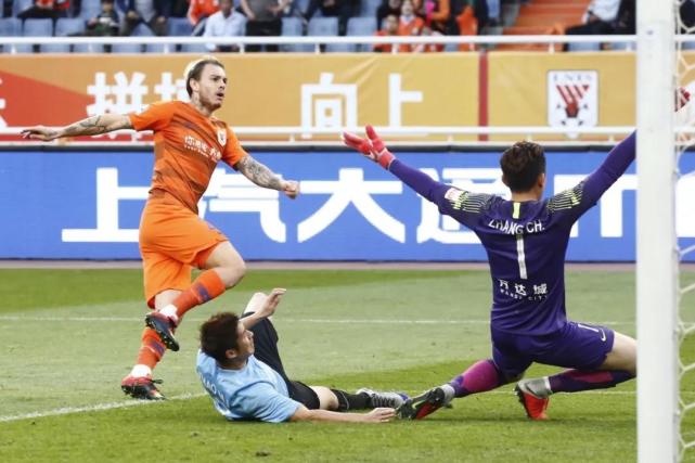 鲁能开启四连主赛程 体能因素或成抢分难题