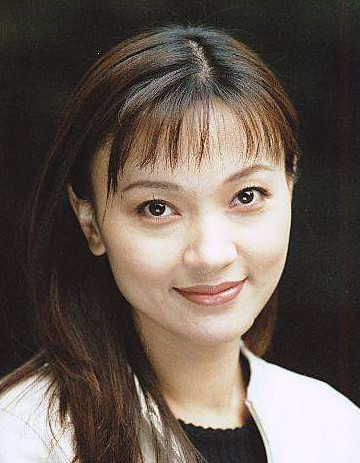 从歌手转型到演员的她,出道后塑造了上百个角色?如今却成这样