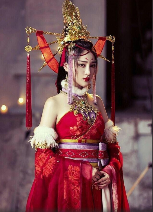 真人版《天行九歌》剧照神还原,网友:"月神"像画里走出来一样
