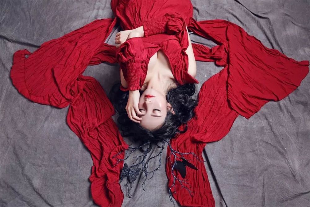 舞帝九周年盛典美女主持喜获公爵!慕小蕾涵美美私下这样评价利哥