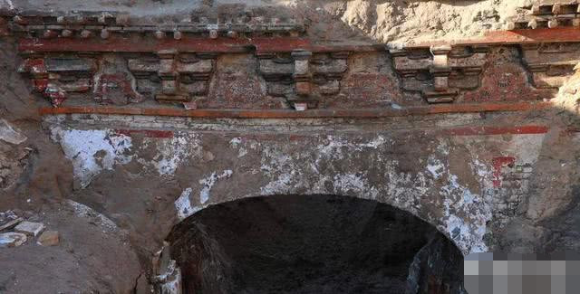 萧太后的墓被盗墓贼洗劫一空,为何独独漏了昂贵的寿衣?