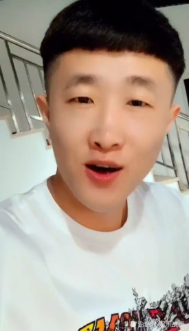 快手主播有多任性?不惧封号当众开播上协议粉