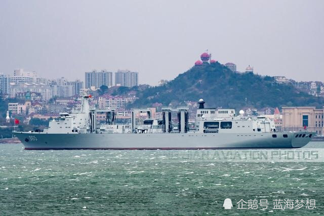 超级巨舰美图-965呼伦湖舰向您驶来,欢迎检阅!