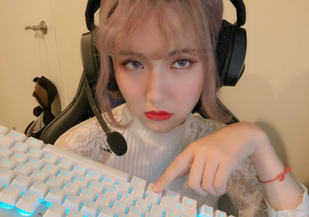 谁还记得《快乐星球2》中的艾雪?近照曝光后,网友:美到不敢认