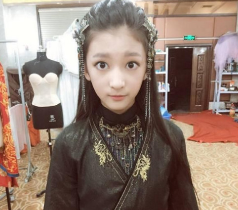 还记得《香蜜》中鎏英的女儿吗?13岁近照曝光,第二个迪丽热巴