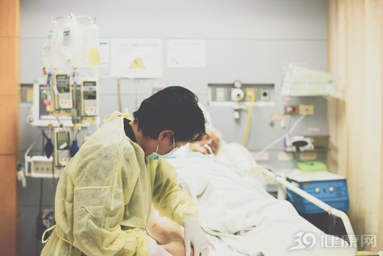 icu|住院70天花了160万，院方：费用合情合理！看完你还敢生病吗？
