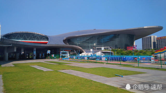 广州亚运馆占地近3万平方米,表面雄伟壮观,实质荒无人烟!