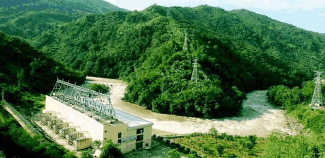 我们来到我国首个对外投资水电的大型bot项目——瑞丽江一级水电站