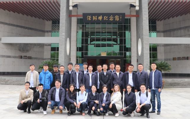 岳阳新港开展学骆驼精神 做优秀青年主题团日