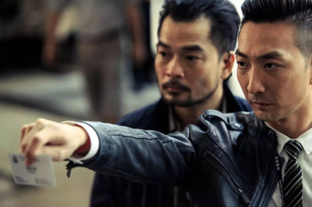 他的作品有《特警新人类》系列,《仙剑奇侠传》还有《狗咬狗》.