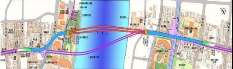 龙耀路越江隧道(见上图)