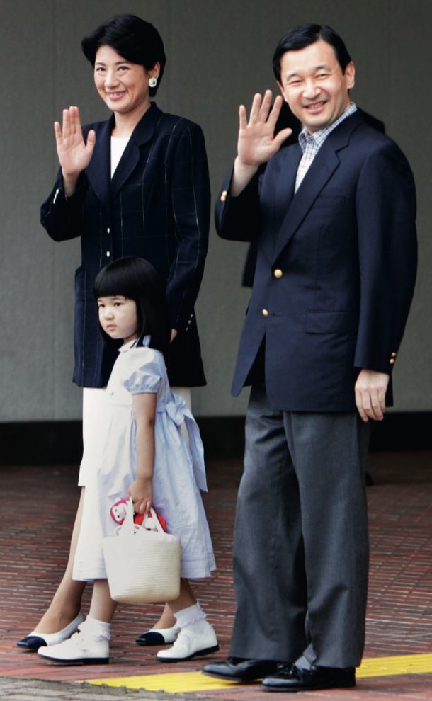 日本新天皇德仁与他的令和时代