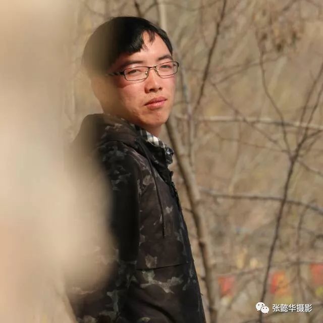 作者简介张懿华:山西乡宁人,乡宁县摄影家协会会员.