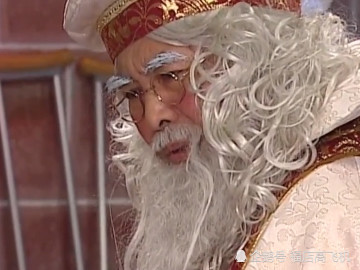 还记得《萌学园》中的肯豆基校长?当初嫌他丑,如今追成狗!