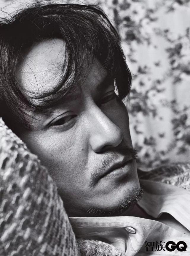 当我们谈论张震时,到底在谈论什么?