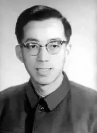 08)江苏省无锡人,导弹和航天材料与工艺技术专家,中国导弹与航天材料