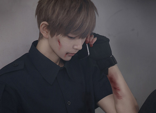 熊祁的白起太撩人了,请解释怀里那个人是谁,网友:心里酸酸的