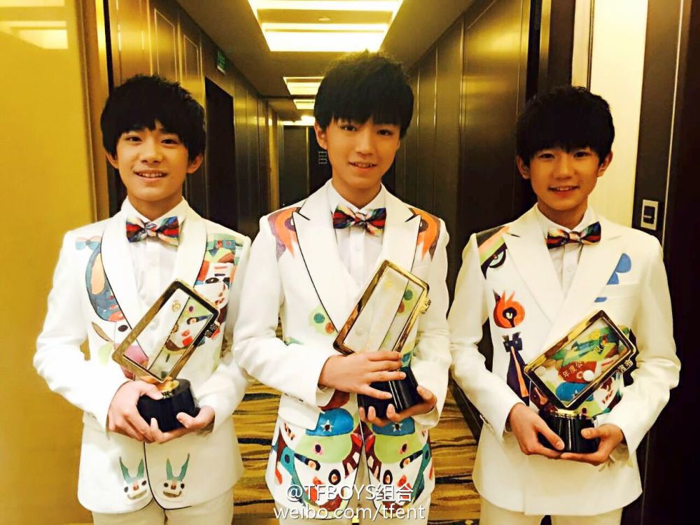 tfboys20132021組合合照部分來拼湊我們的組合記憶