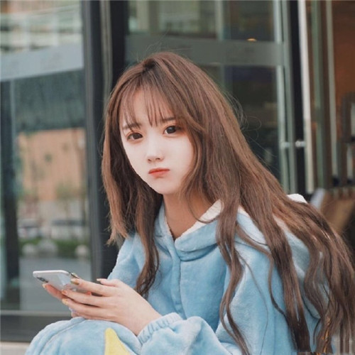 套璐璐晒美照被发现神似允恩网友这美颜程度是你本人吗