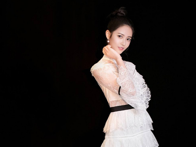 有种"变脸"叫陈钰琪扎双马尾,照片曝光,网友:妈,像极了爱情