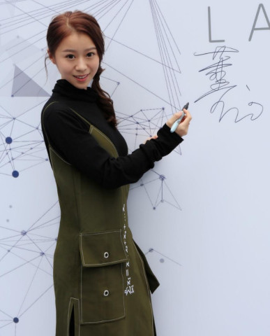 长大之后的董慧,五官精致到认不出,网友:幸亏没有长残!