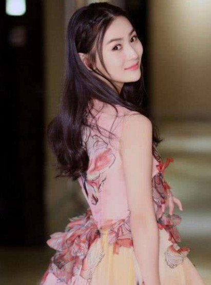 铠甲勇士:十年前只想看刑天打怪兽,现在只想盘刑天女友生活照