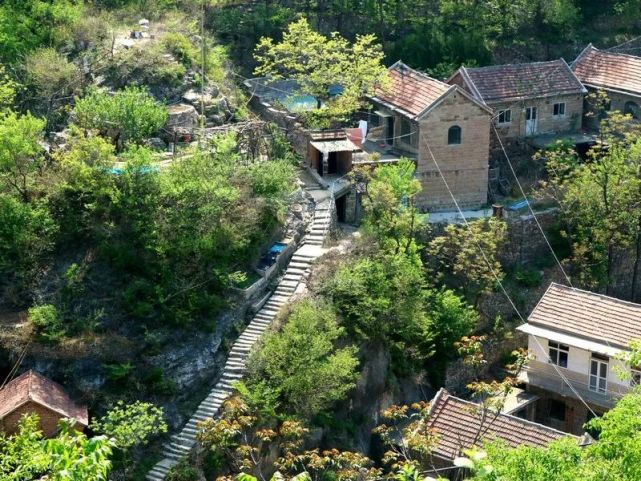 淄博大山深处的世外桃源下恶石坞村