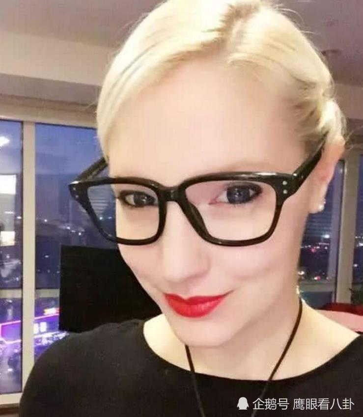 撒贝宁洋妻李白近照,身材走样颜值下降,被说不如章子怡