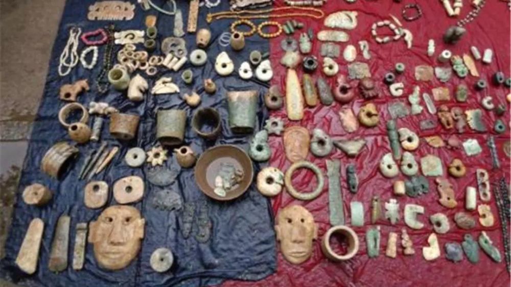 黄花梨|500元买到价值300万的黄花梨柜子