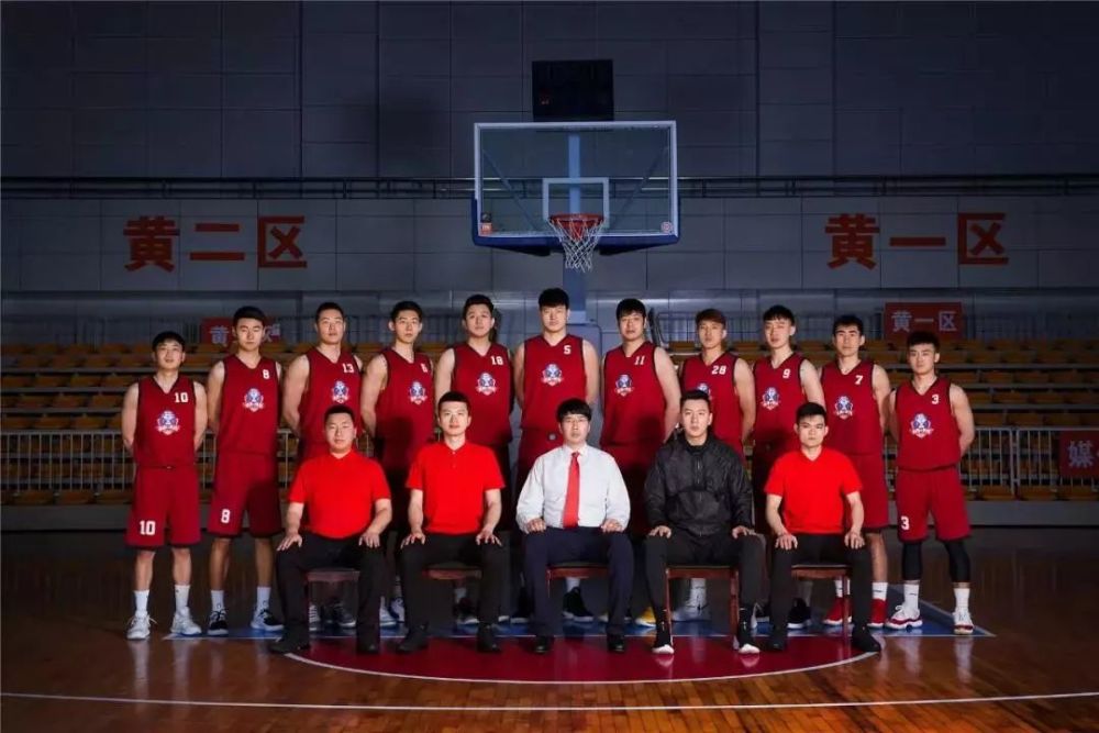 身高:180cm 体重:75kg 2018赛季湖南勇胜金健米业篮球队队员 身高:20