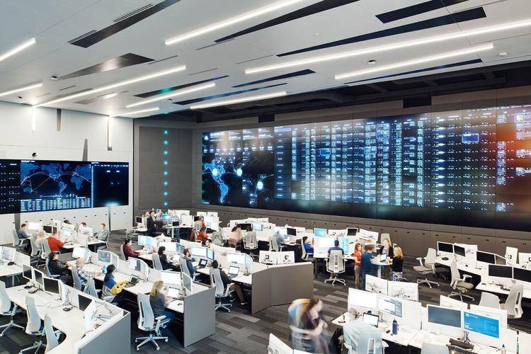 Azure 指挥中心 | Bloomberg