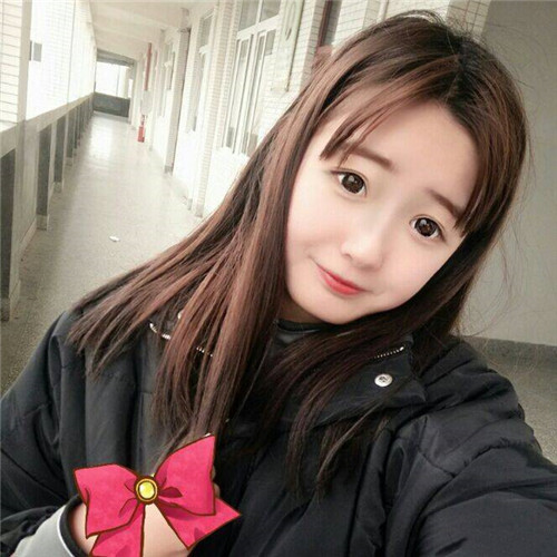 套路璐以前的照片被晒出看完这眉毛网友写这么大八字干嘛