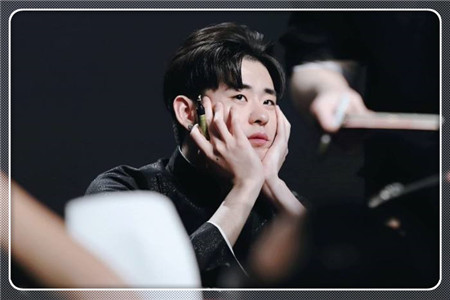 同样是德云社"帅哥",躲过张云雷,扛过郭麒麟,看到他我沉沦了