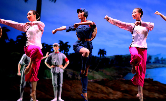 冯英打造侯爽最完美版芭蕾舞剧红色娘子军琼花的原型有三个