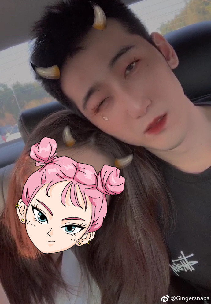 狗粮警告!刘志轩女友秀恩爱 出国同游甜蜜爆表