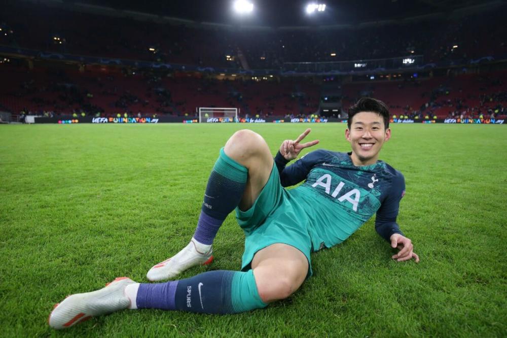 不敢相信孙兴慜终究站在c罗的高度6个月4次哭泣到欧冠之巅