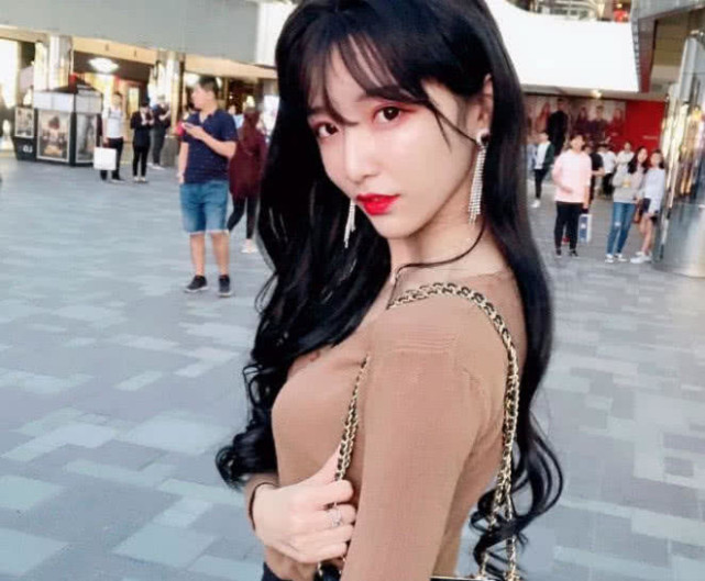 异装癖穿女装内衣感受_美女穿性感内衣(3)
