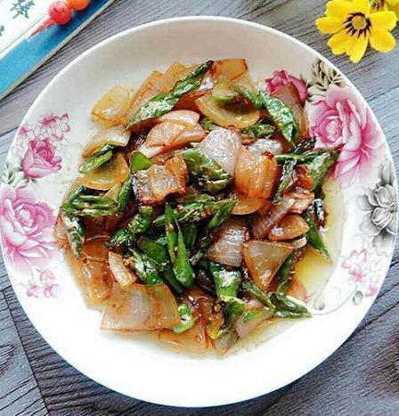 家宴菜香辣又馋嘴,家里来客时露一手,贼有面子哦!