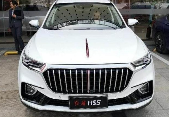一汽红旗hs5实车已到店,轴距远超汉兰达!座椅媲美帕拉梅拉!价格感人!