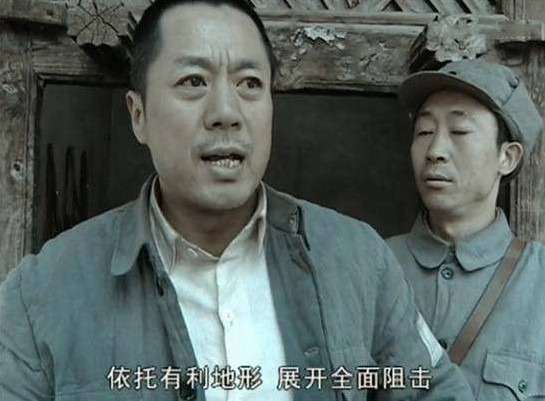 孔捷有一个特点,是李云龙和丁伟都比不了的,那就是天生的政委,在大的