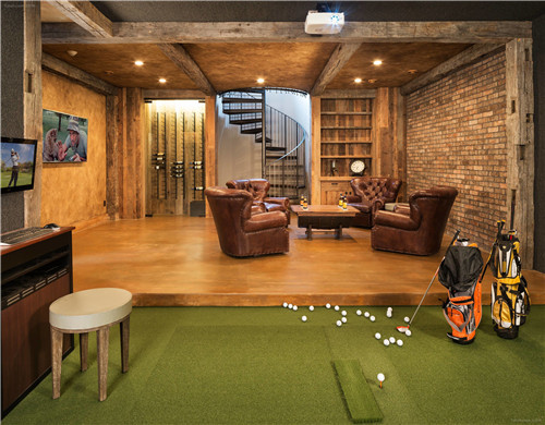 只是在地下室这样做 朋友们都拍照模仿