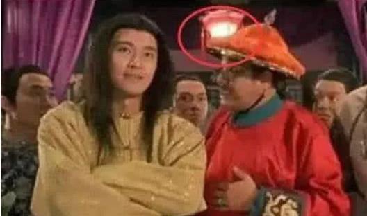 "骗了我们多年"的的穿帮镜头:《封神榜》中,妲己居然穿豹纹文胸!