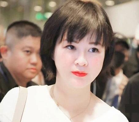 范丞丞向杜华道歉是这么回事 被扒疑是公司骚操作