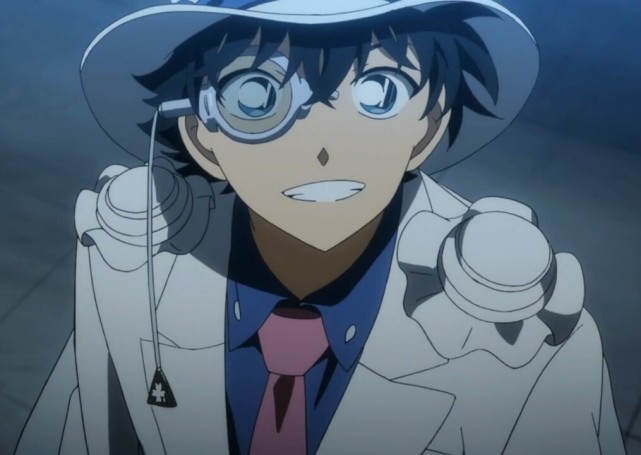 柯南 工藤新一其实辈分大于怪盗基德 基德父亲还得叫他声哥哥