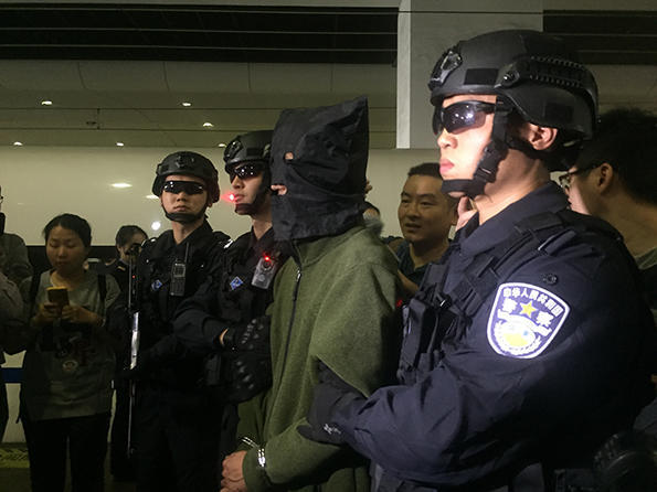 陈恂敏被押送回广州