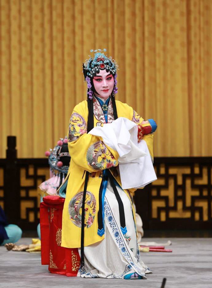 四位夫人中,糜夫人拼死求刘殚,最终未被封,有失公允