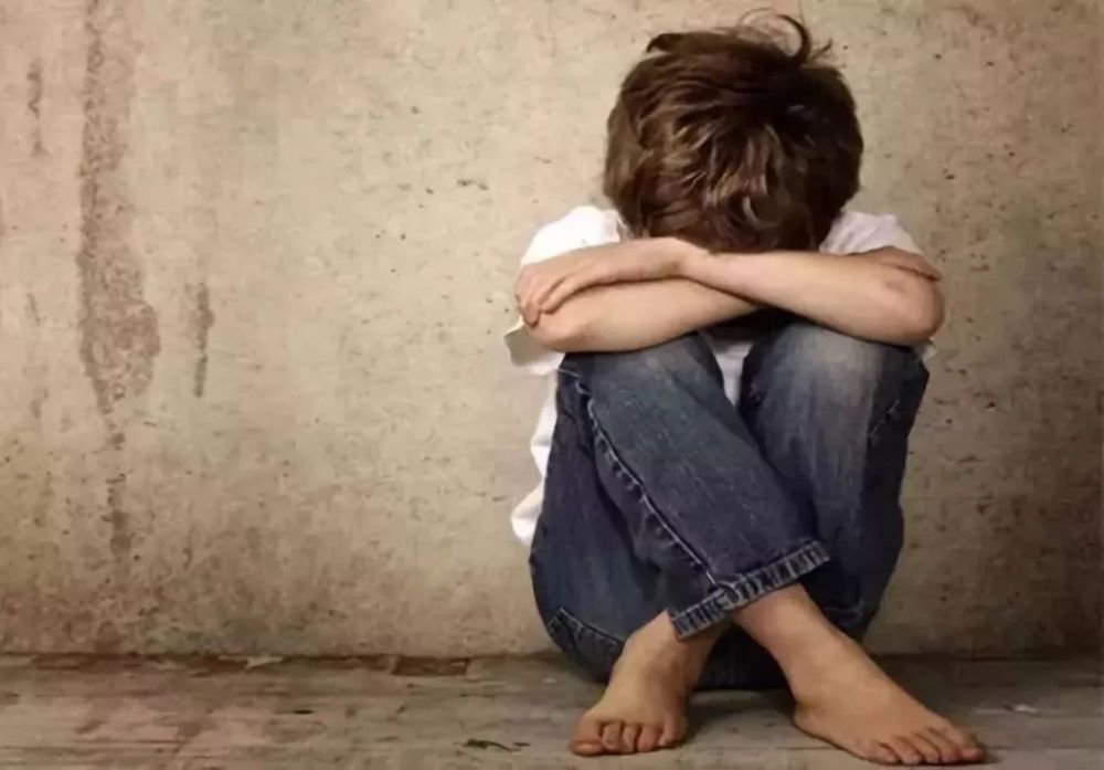 自卑的孩子,往往都有这五种表现,哪怕占一个,父母都要重视!